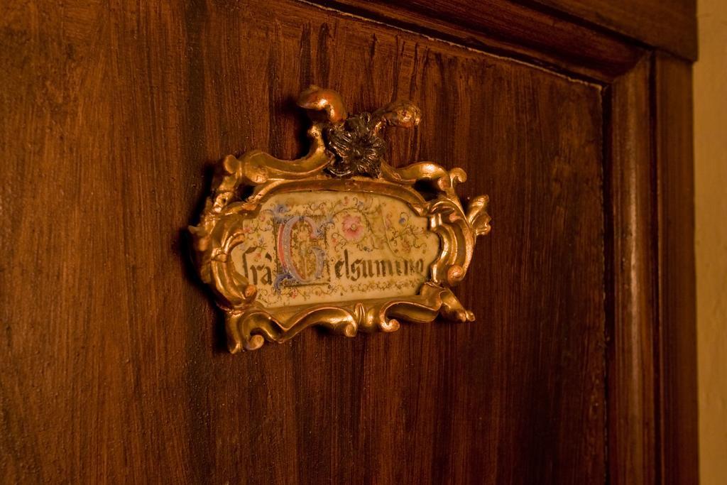 Residenza D'Epoca Eremo Delle Grazie Hotell Monteluco Rum bild