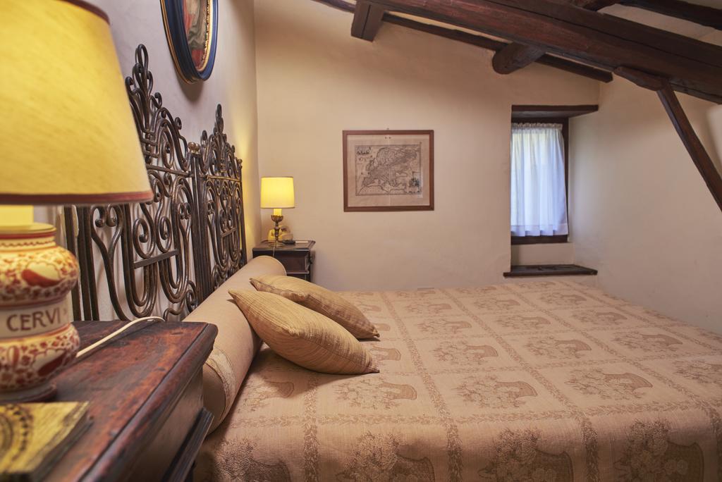 Residenza D'Epoca Eremo Delle Grazie Hotell Monteluco Rum bild