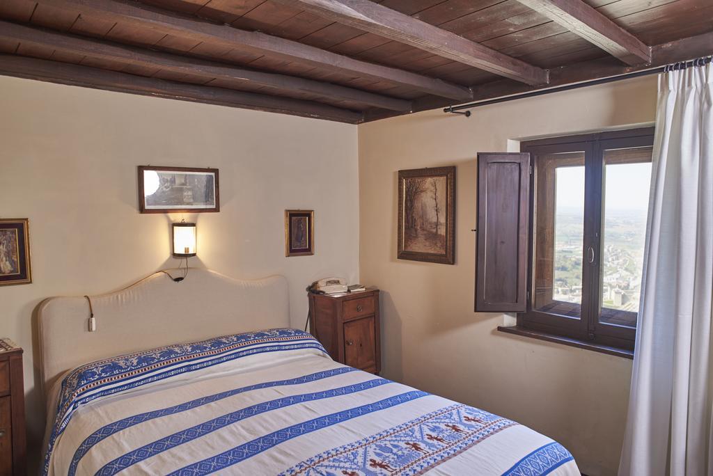 Residenza D'Epoca Eremo Delle Grazie Hotell Monteluco Rum bild