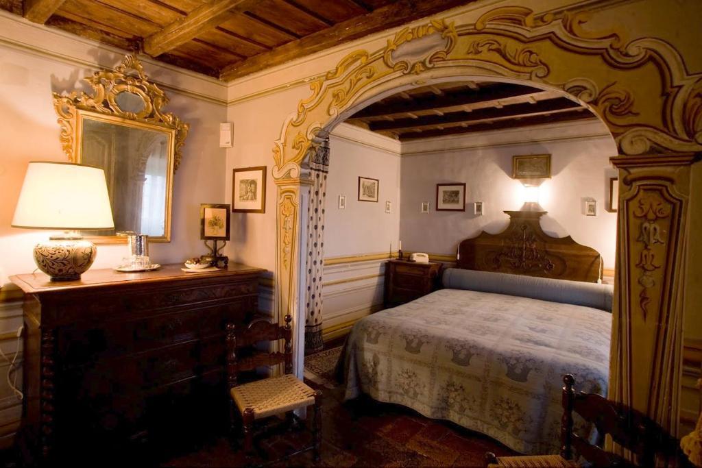 Residenza D'Epoca Eremo Delle Grazie Hotell Monteluco Rum bild