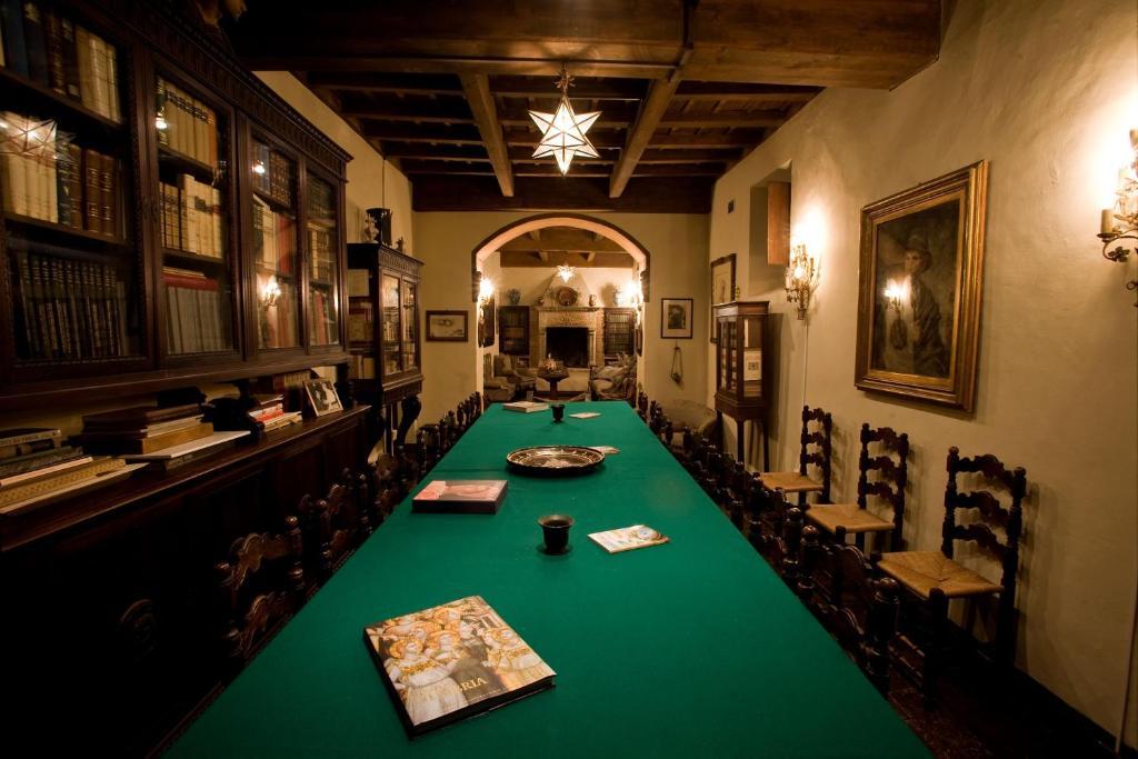 Residenza D'Epoca Eremo Delle Grazie Hotell Monteluco Exteriör bild